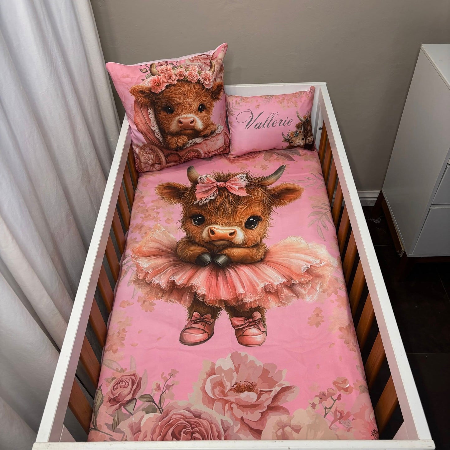 Harmonie the Highland Cow cot linen