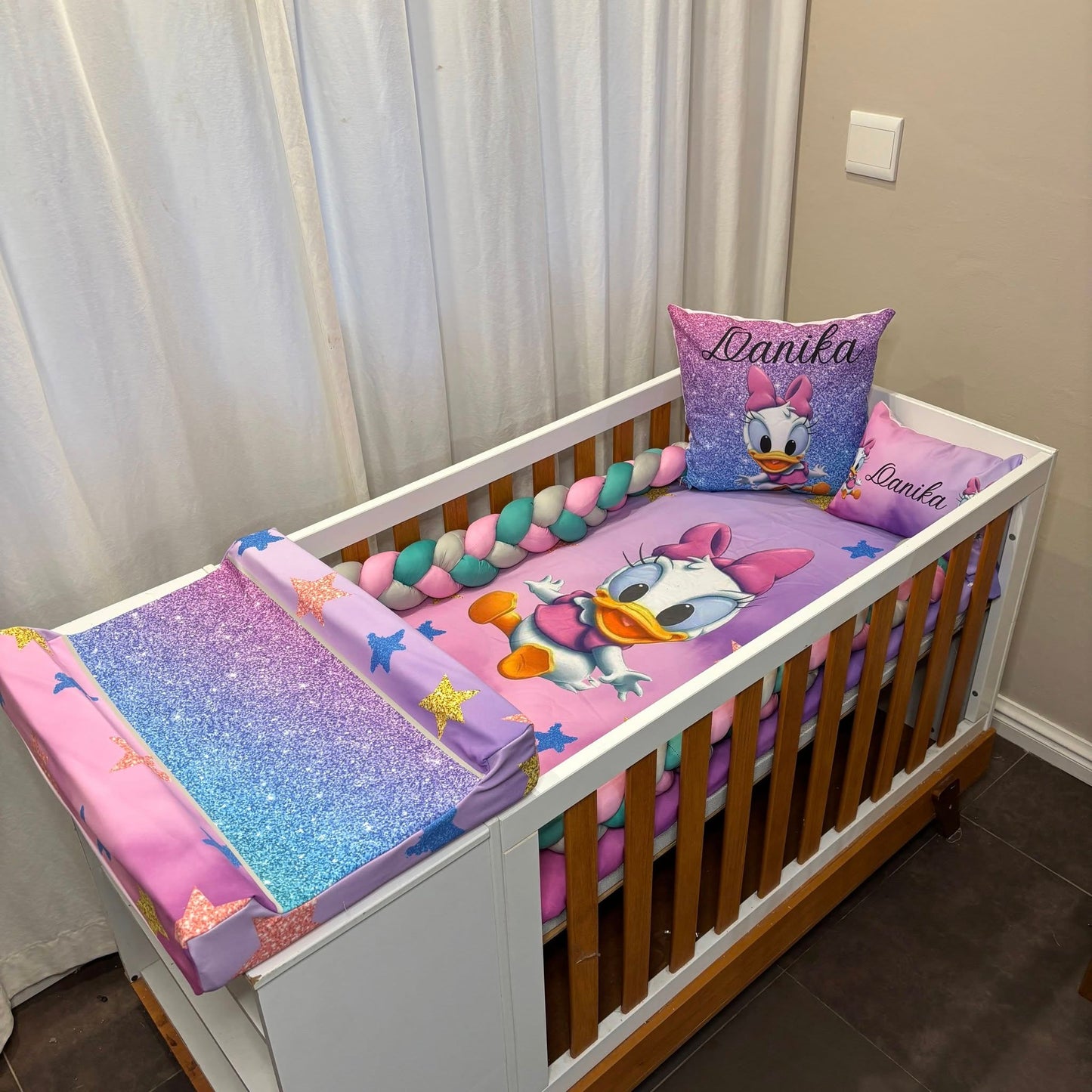 Magical Baby Daisy Duck cot linen