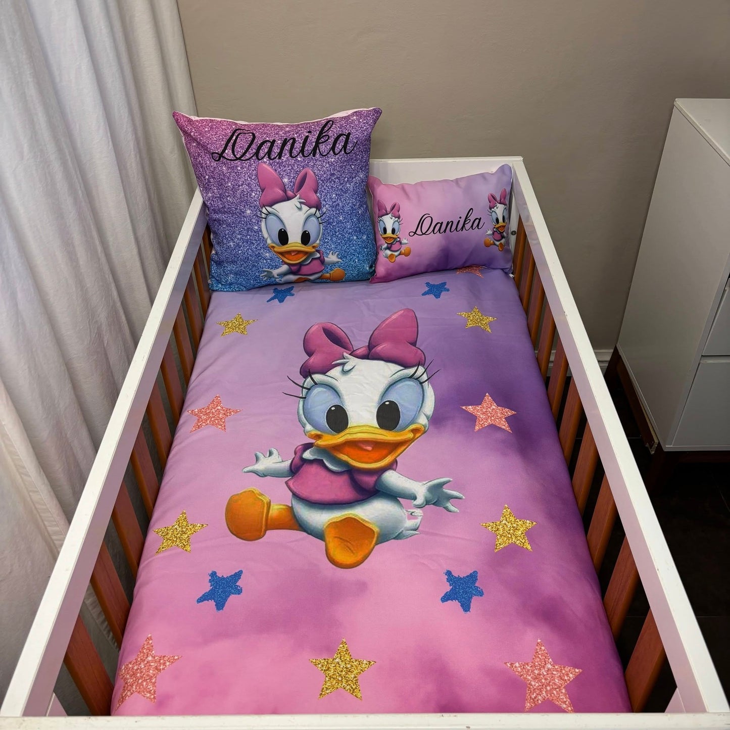 Magical Baby Daisy Duck cot linen