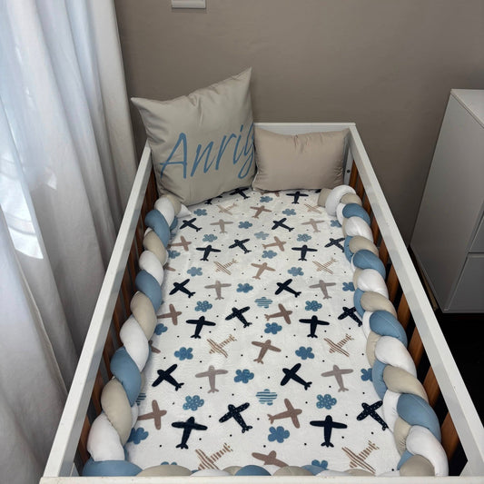 The Airplanes 2.0 cot linen