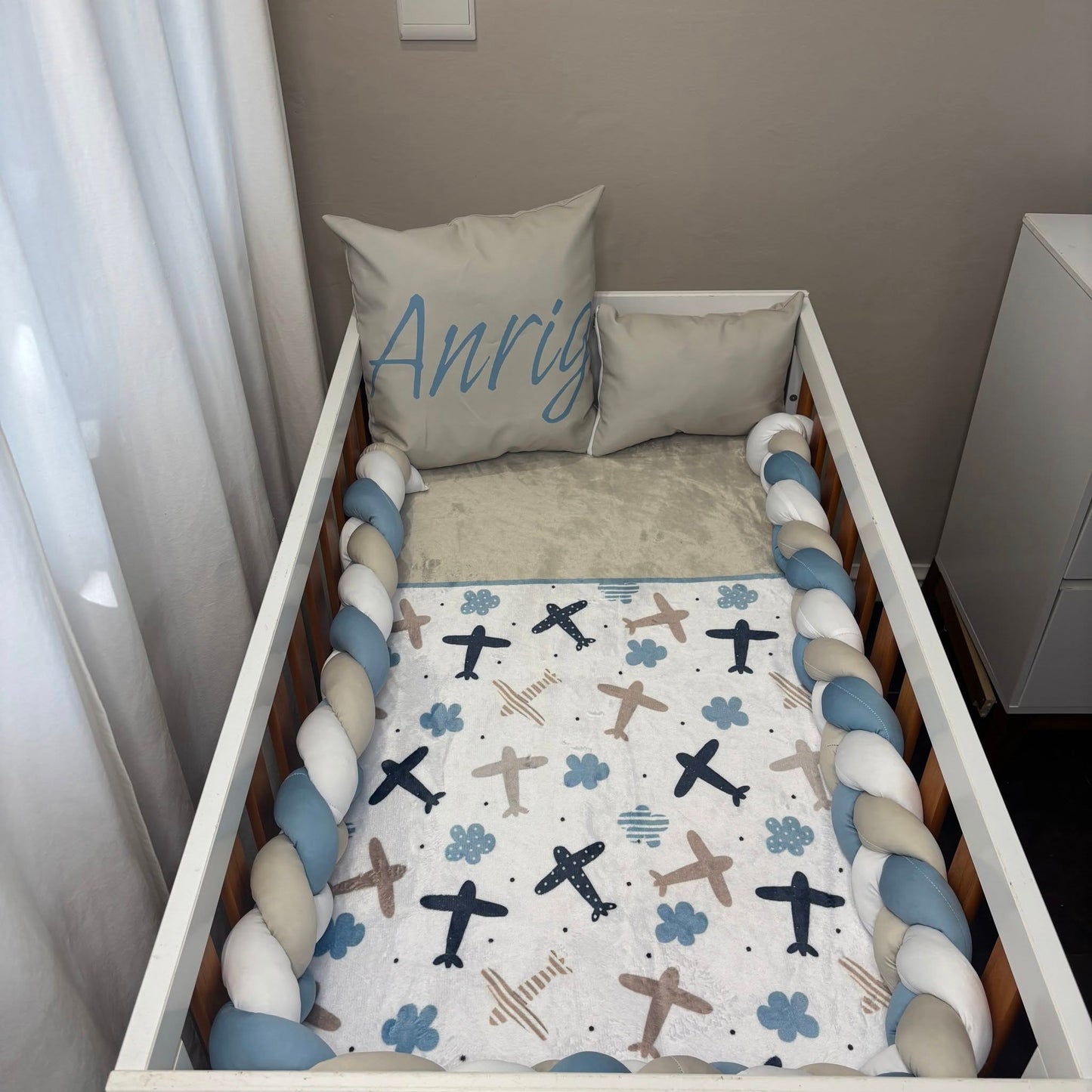 The Airplanes cot linen