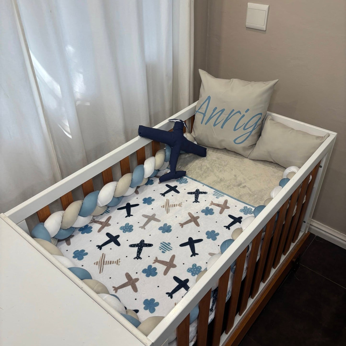 The Airplanes cot linen