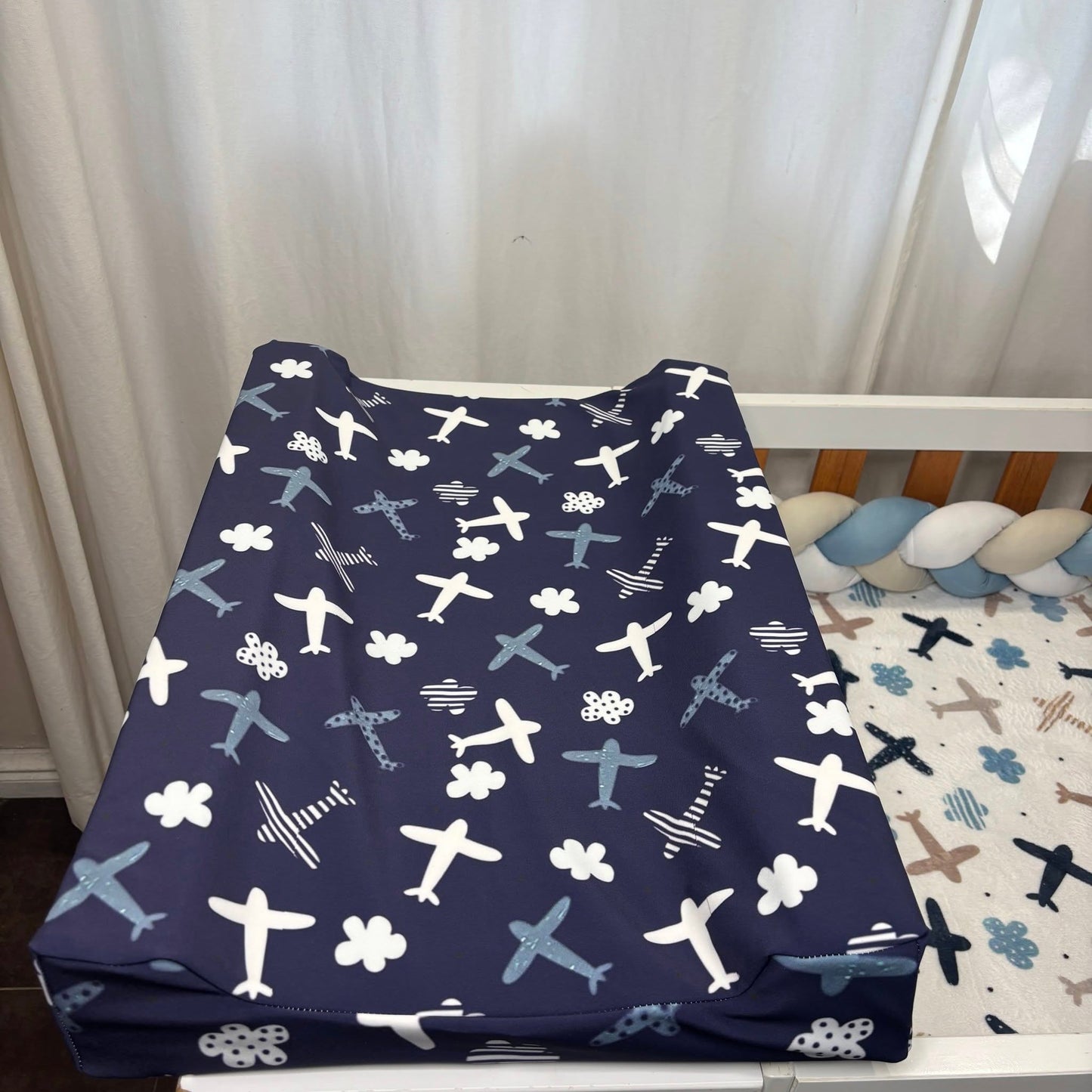 The Airplanes 2.0 cot linen