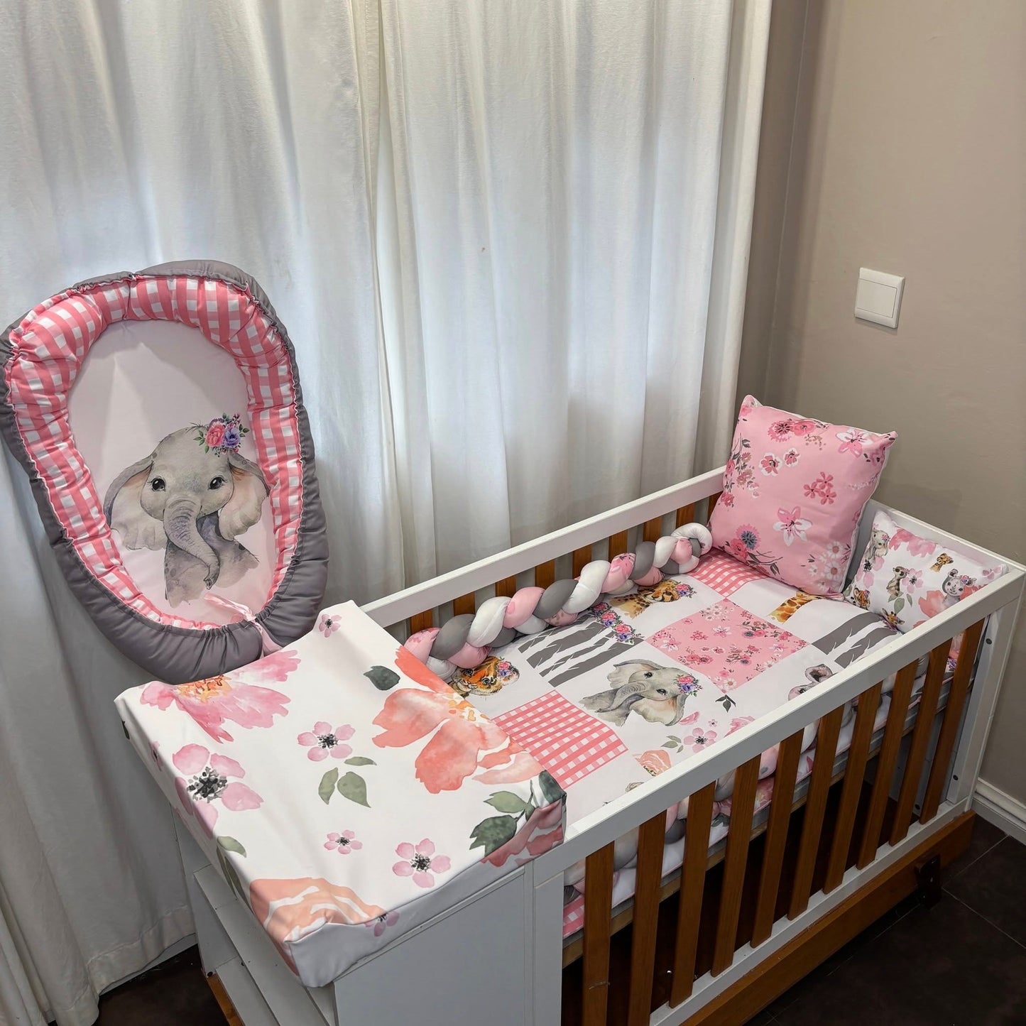 Pink Quilt Safari cot linen