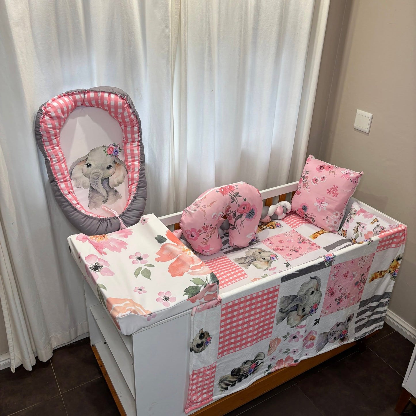 Pink Quilt Safari cot linen