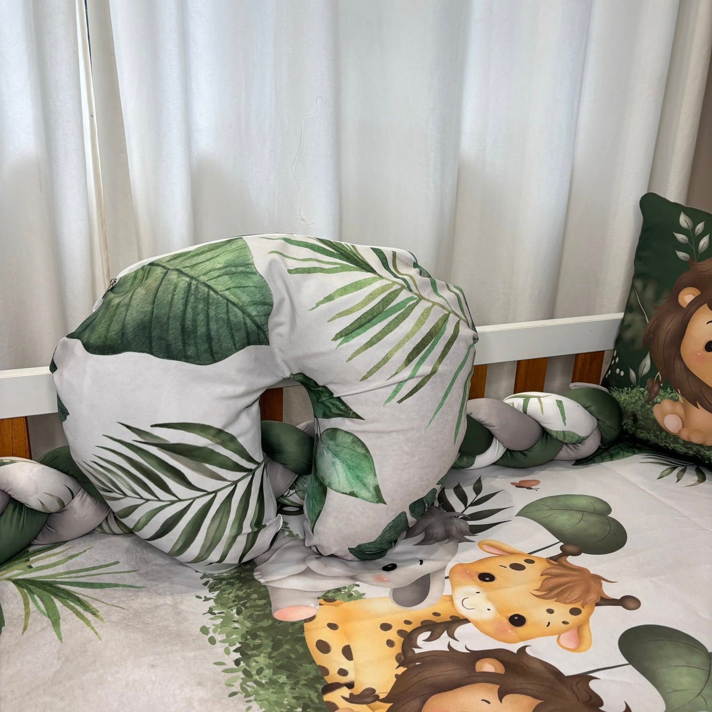 Ultimate Cartoon Safari cot linen
