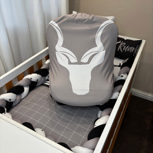 Kruger Kudu 3.0-The Monochrome edition car seat cover