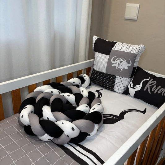 Kruger Kudu 3.0-The Monochrome edition Cot Bumper
