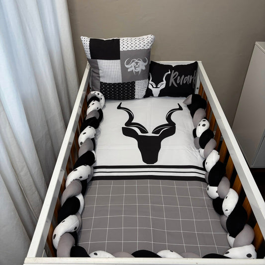 Kruger Kudu 3.0-The Monochrome edition cot linen