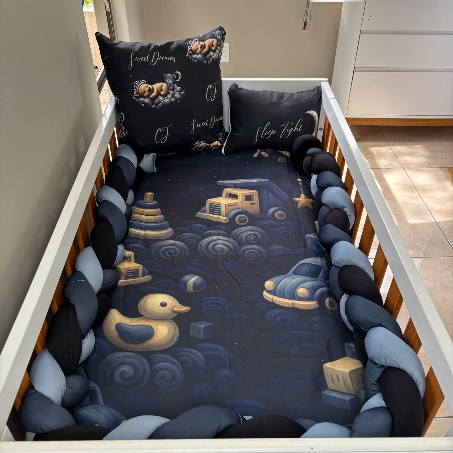 Midnight Dreamy Teddy 3.0 cot linen