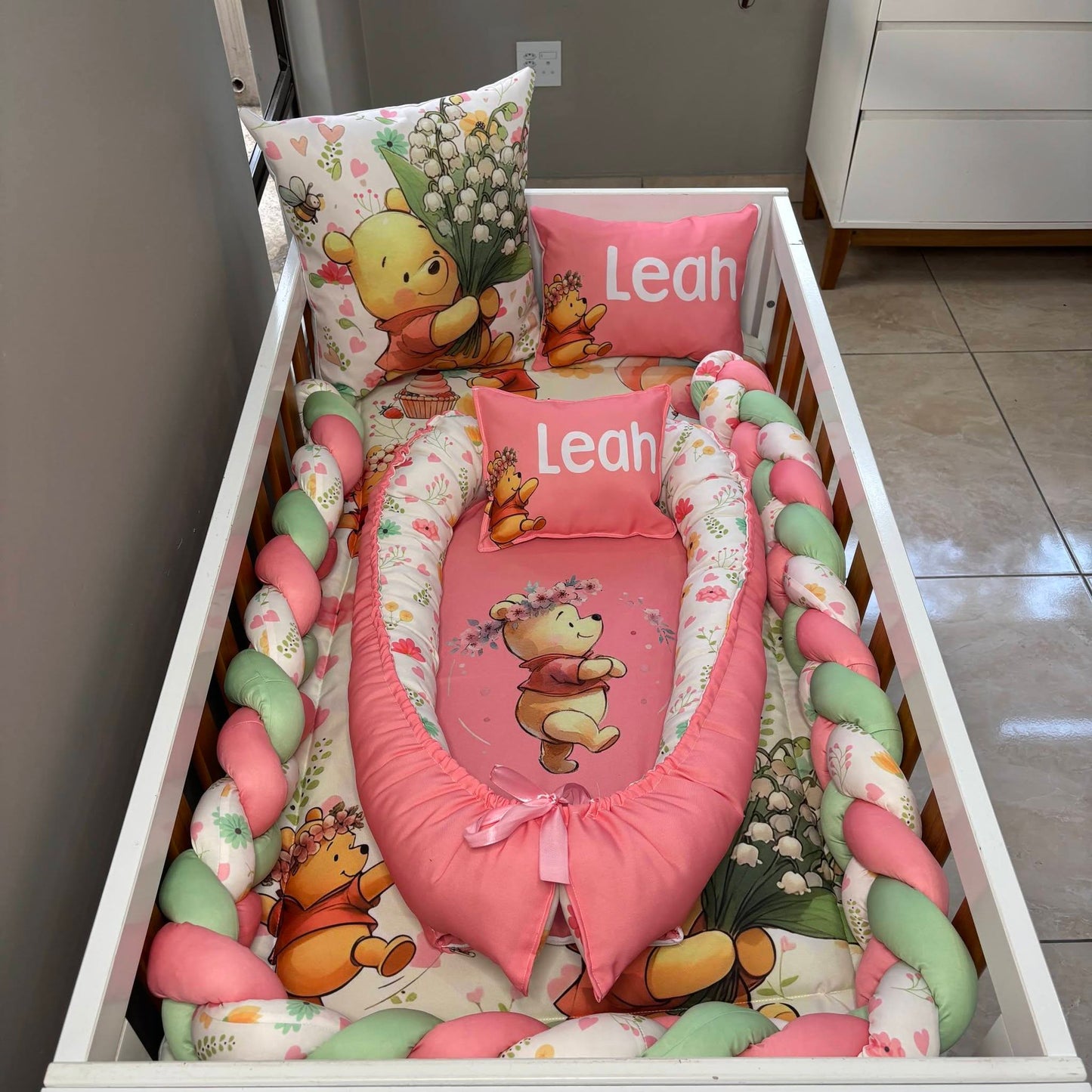 Floral Pooh baby nest