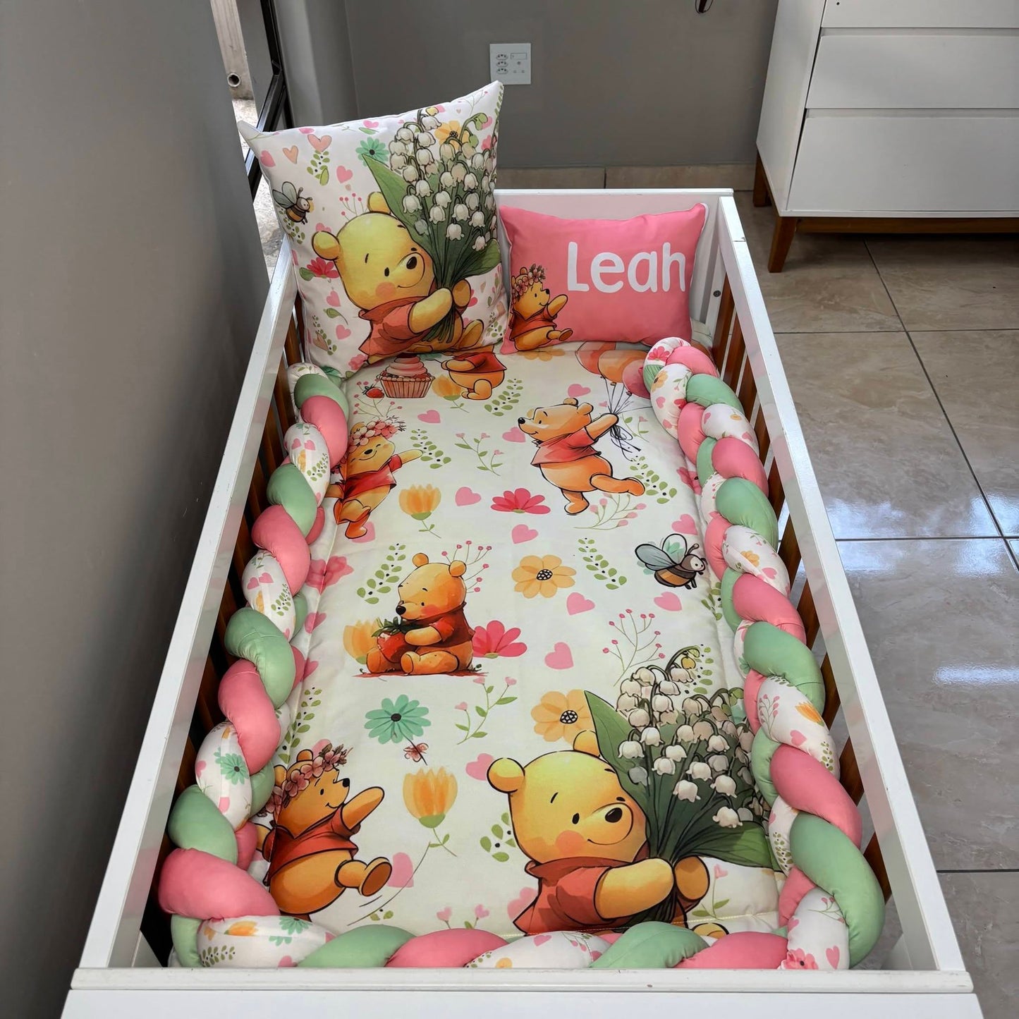 Floral Pooh cot linen