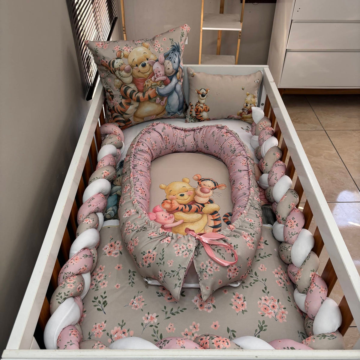 Classy Classic Floral Pooh and Friends cot linen