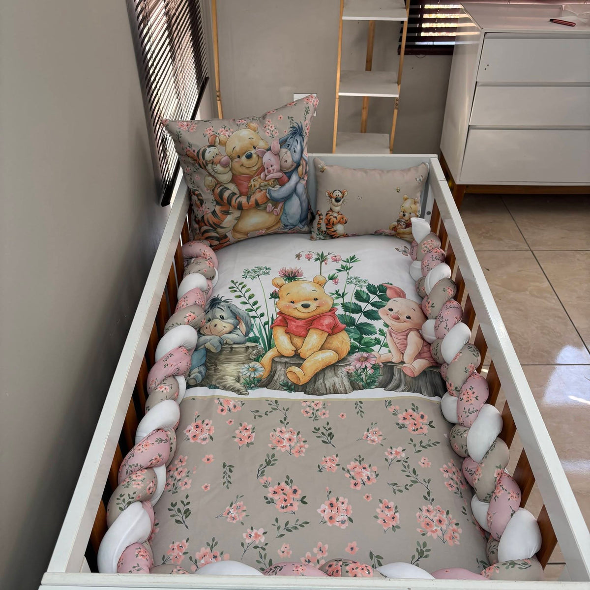 Classy Classic Floral Pooh and Friends cot linen