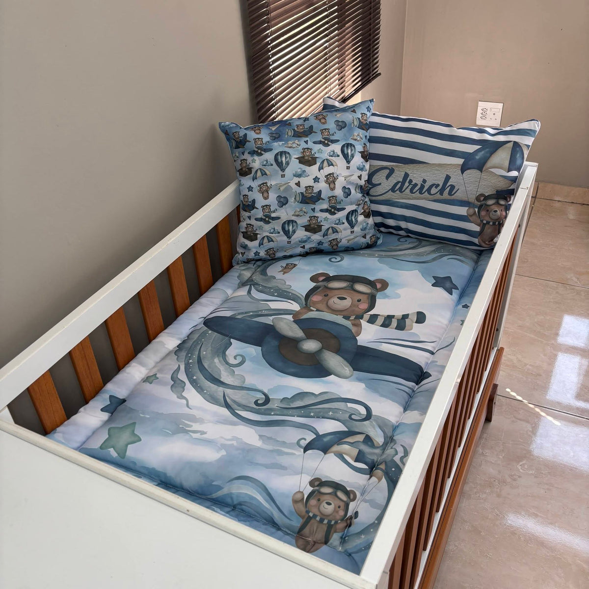 Aviator Bear V4 cot linen
