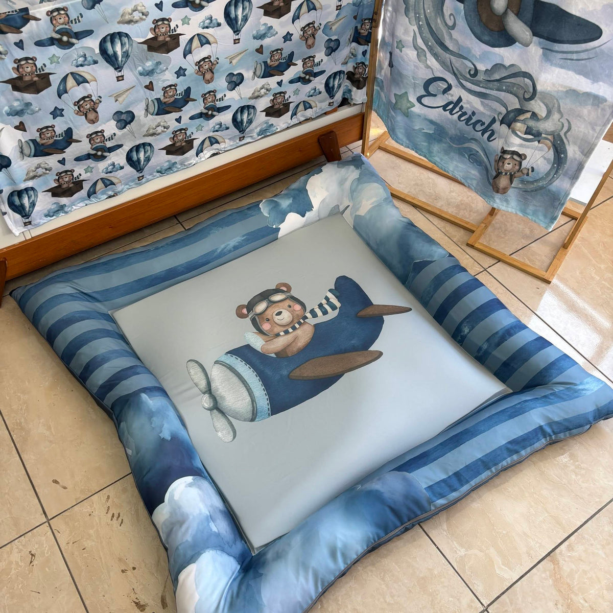 Aviator Bear V4 cot linen