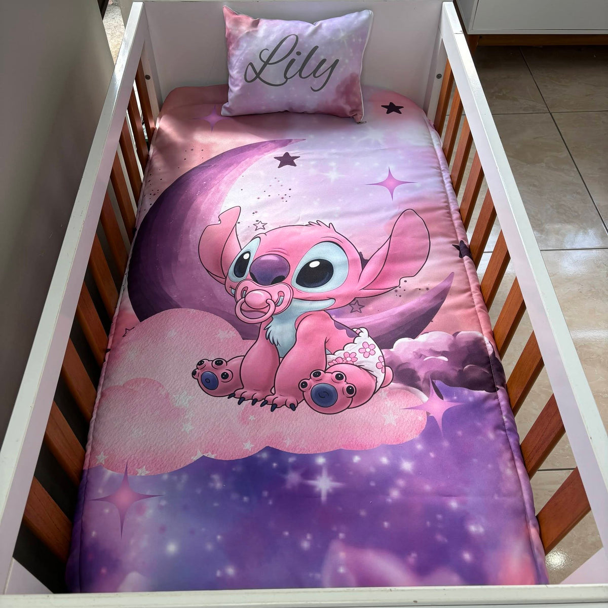 The Girl Stitch set cot linen