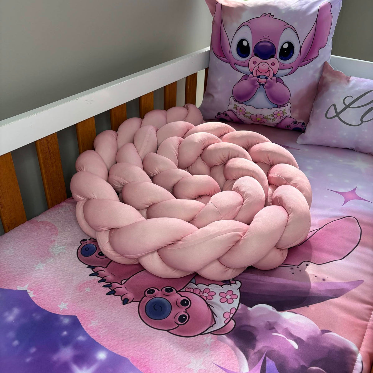 The Girl Stitch set cot linen