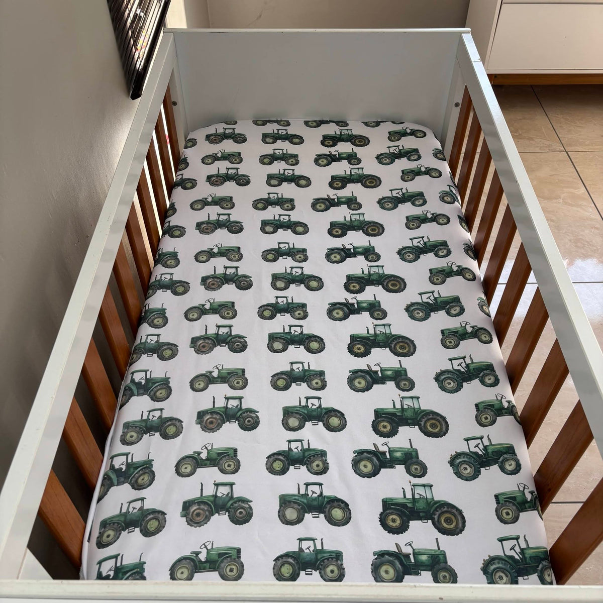 The Checkered Farmer  cot linen