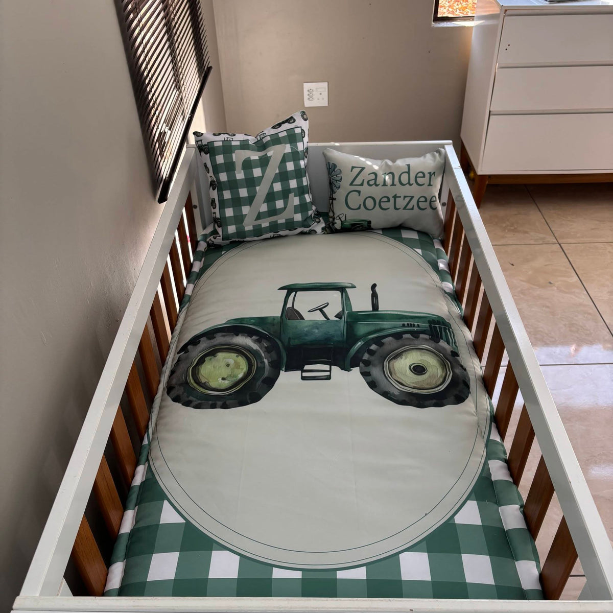 The Checkered Farmer  cot linen
